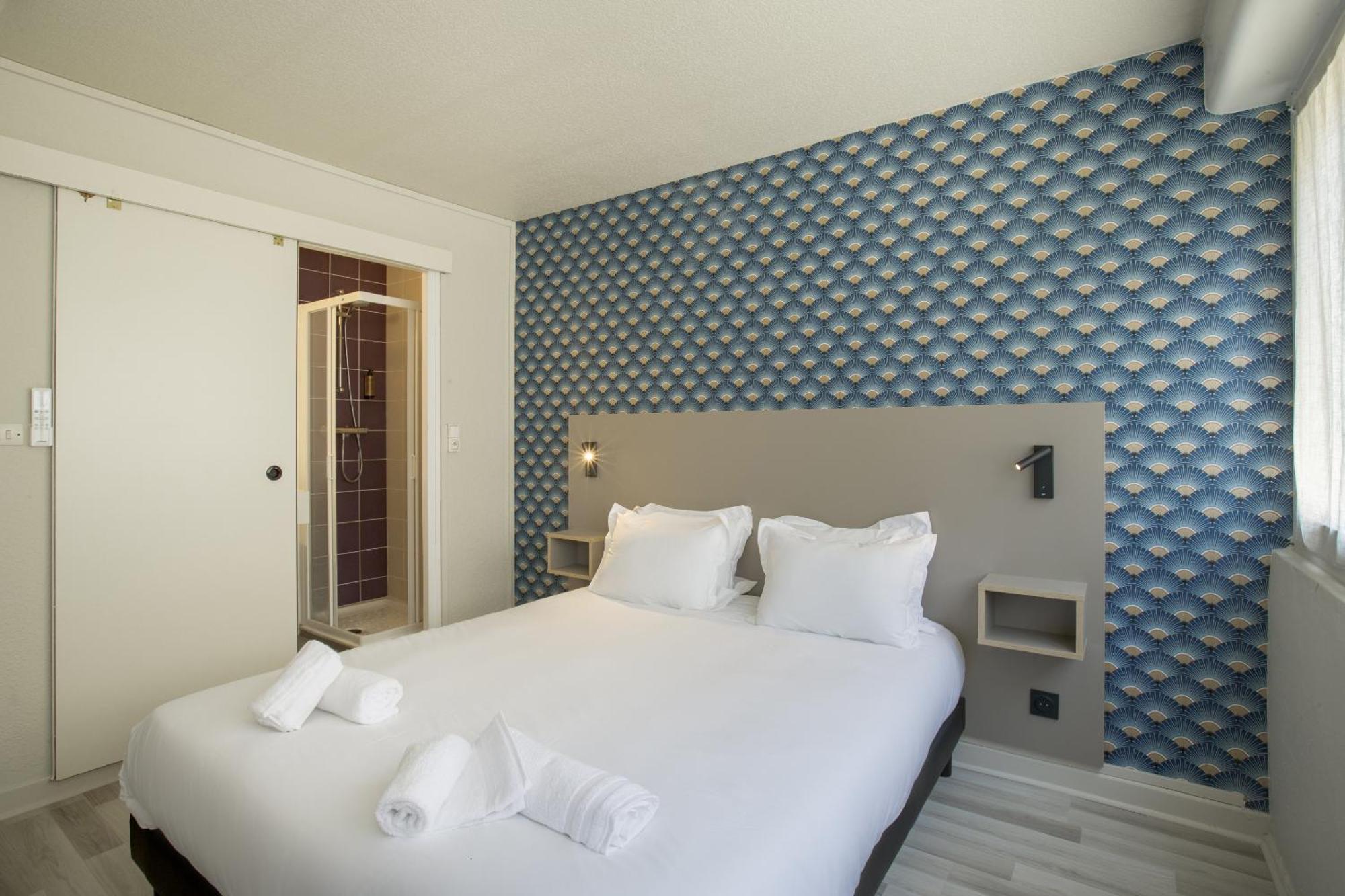 Gab House Hotel Bron Bagian luar foto